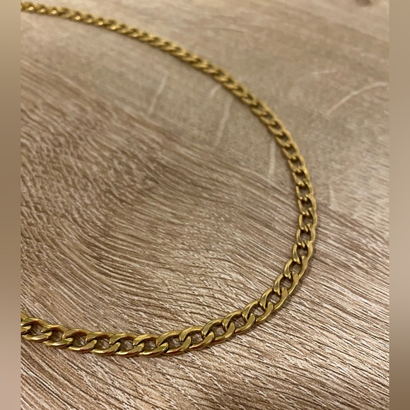 WATERPROOF Gold Curb Chain Necklace - Picture 5 of 8